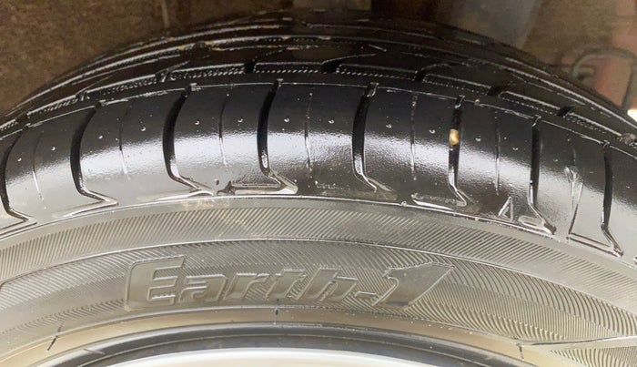 2019 Hyundai Grand i10 SPORTZ 1.2 KAPPA VTVT, Petrol, Manual, 34,936 km, Left Rear Tyre Tread