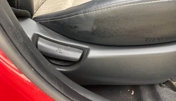 2019 Hyundai Grand i10 SPORTZ 1.2 KAPPA VTVT, Petrol, Manual, 34,936 km, Driver Side Adjustment Panel