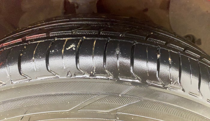 2019 Hyundai Grand i10 SPORTZ 1.2 KAPPA VTVT, Petrol, Manual, 34,936 km, Right Front Tyre Tread