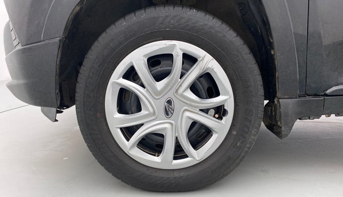 2016 Mahindra Kuv100 K6 5 STR, Petrol, Manual, 41,808 km, Left Front Wheel