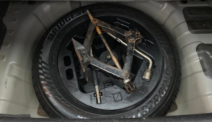 2016 Mahindra Kuv100 K6 5 STR, Petrol, Manual, 41,808 km, Spare Tyre