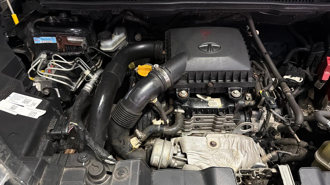2021 Tata NEXON XZ PLUS (O) PETROL DARK EDITION, Petrol, Manual, 39,083 km, Engine View - Right