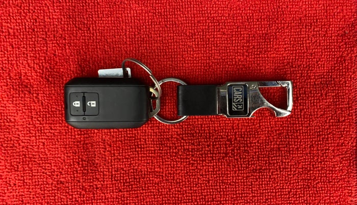 2019 Maruti XL6 ALPHA SHVS  MT, Petrol, Manual, 24,042 km, Key Close-up