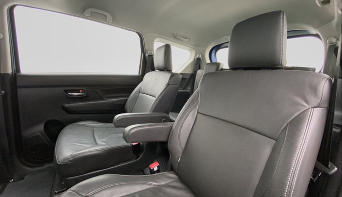 2019 Maruti XL6 ALPHA SHVS  MT, Petrol, Manual, 24,042 km, Right Side Door Cabin View