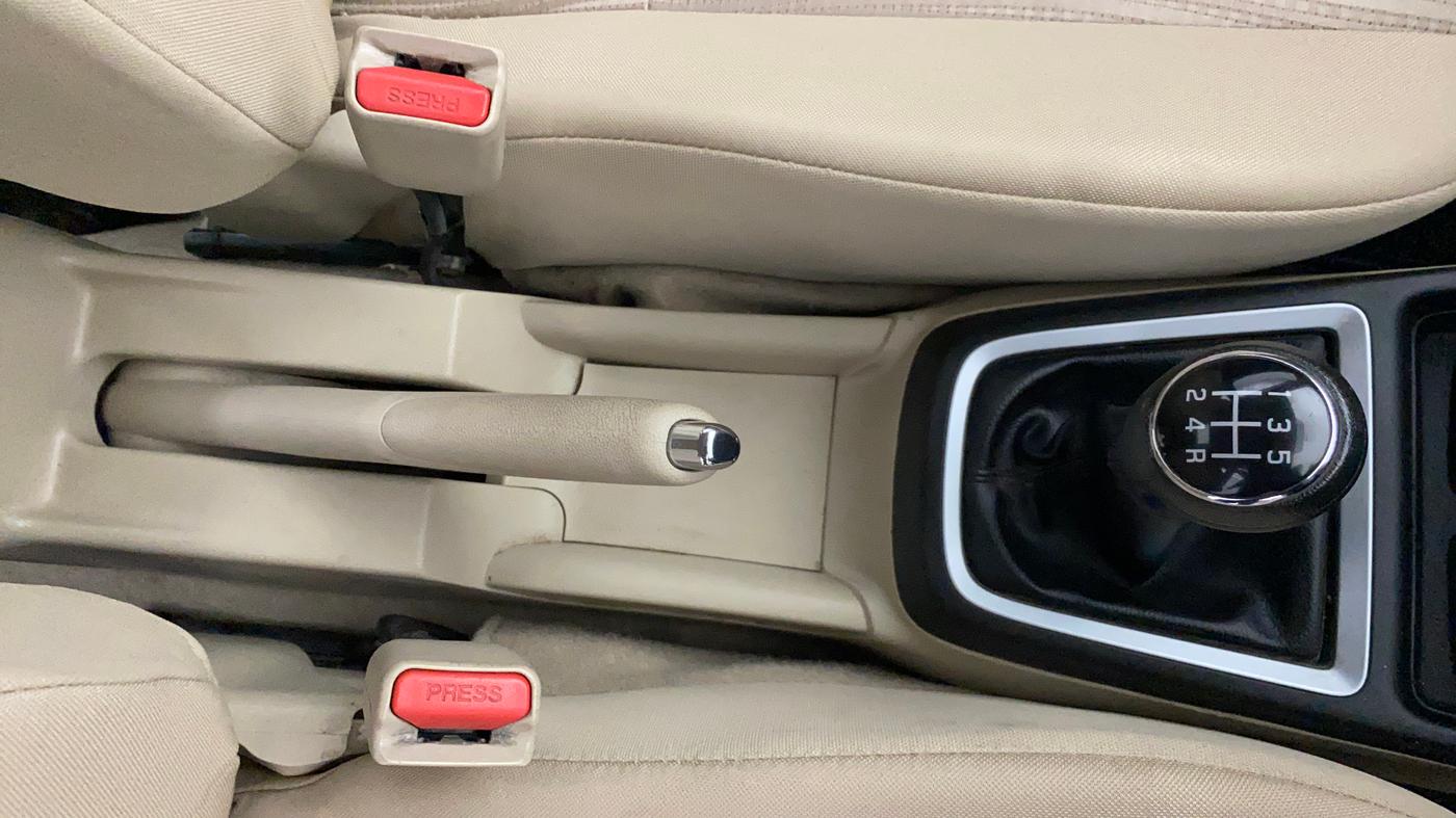 2021 Maruti Dzire VXI, Petrol, Manual, 34,645 km, Gear Lever