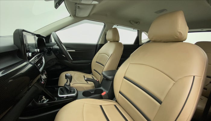 2021 KIA SELTOS HTK PLUS 1.5 DIESEL, Diesel, Manual, 29,429 km, Right Side Front Door Cabin