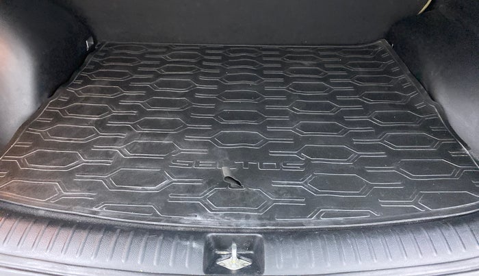 2021 KIA SELTOS HTK PLUS 1.5 DIESEL, Diesel, Manual, 29,429 km, Boot Inside
