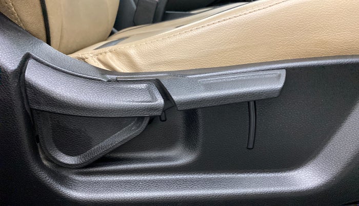 2021 KIA SELTOS HTK PLUS 1.5 DIESEL, Diesel, Manual, 29,429 km, Driver Side Adjustment Panel