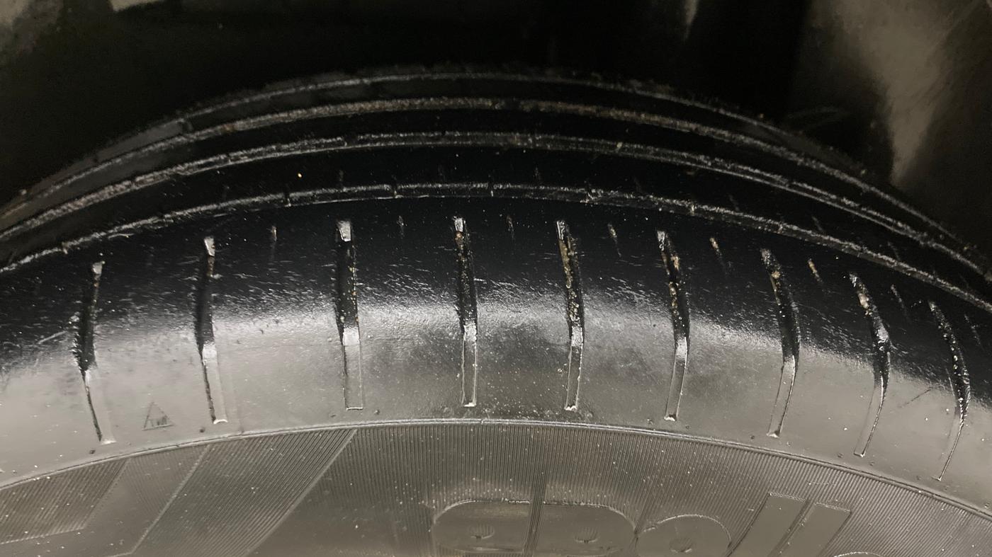 2022 Maruti Dzire ZXI Plus AMT, Petrol, Automatic, 60,061 km, Left Rear Tyre Tread