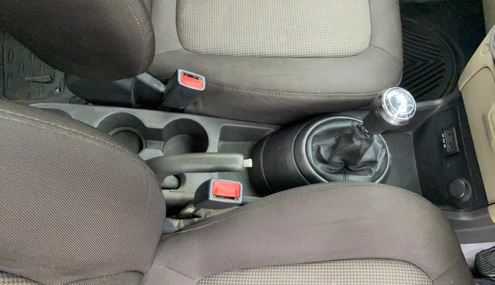 2014 Hyundai i20 SPORTZ 1.2, Petrol, Manual, 89,178 km, Gear Lever