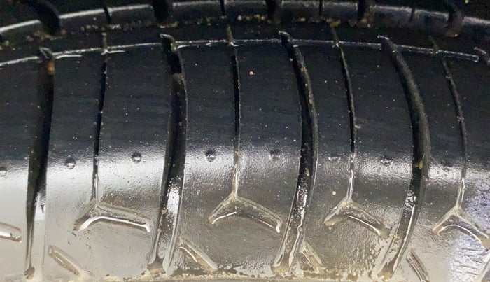 2014 Hyundai i20 SPORTZ 1.2, Petrol, Manual, 89,178 km, Right Front Tyre Tread