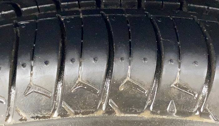 2014 Hyundai i20 SPORTZ 1.2, Petrol, Manual, 89,178 km, Left Rear Tyre Tread