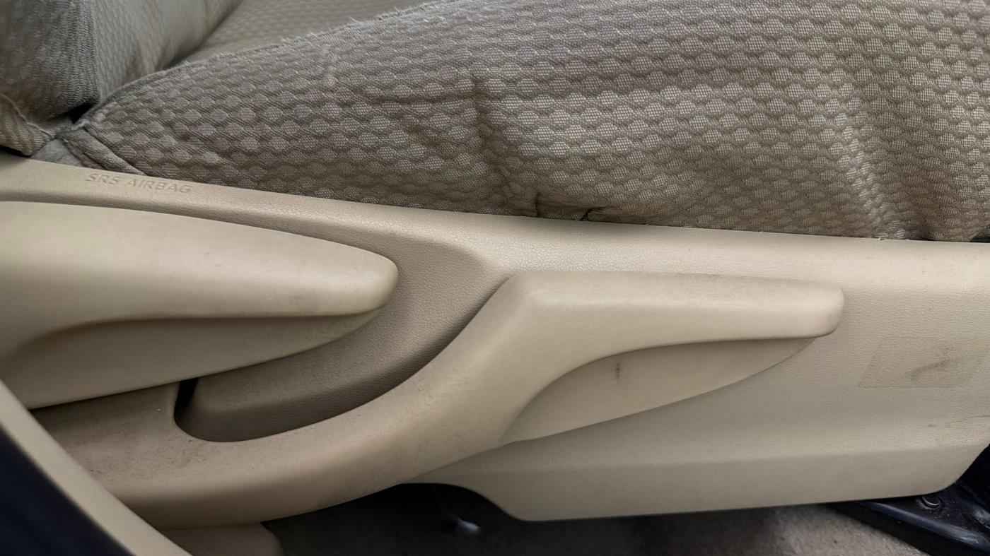 2018 Toyota YARIS G CVT, Petrol, Automatic, 1,09,066 km, Driver Side Adjustment Panel