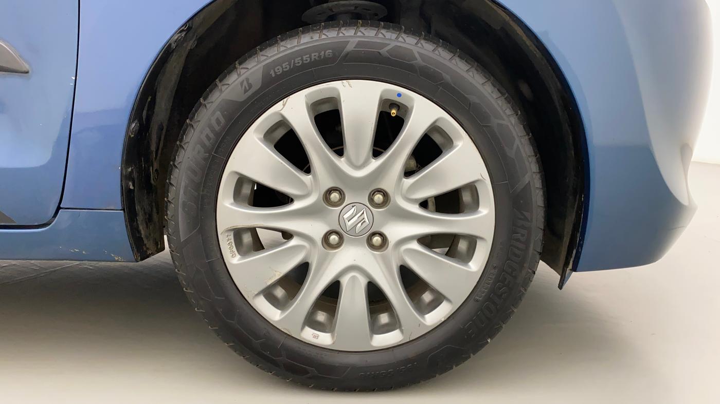 2016 Maruti Baleno ZETA PETROL 1.2, Petrol, Manual, 65,941 km, Right Front Wheel
