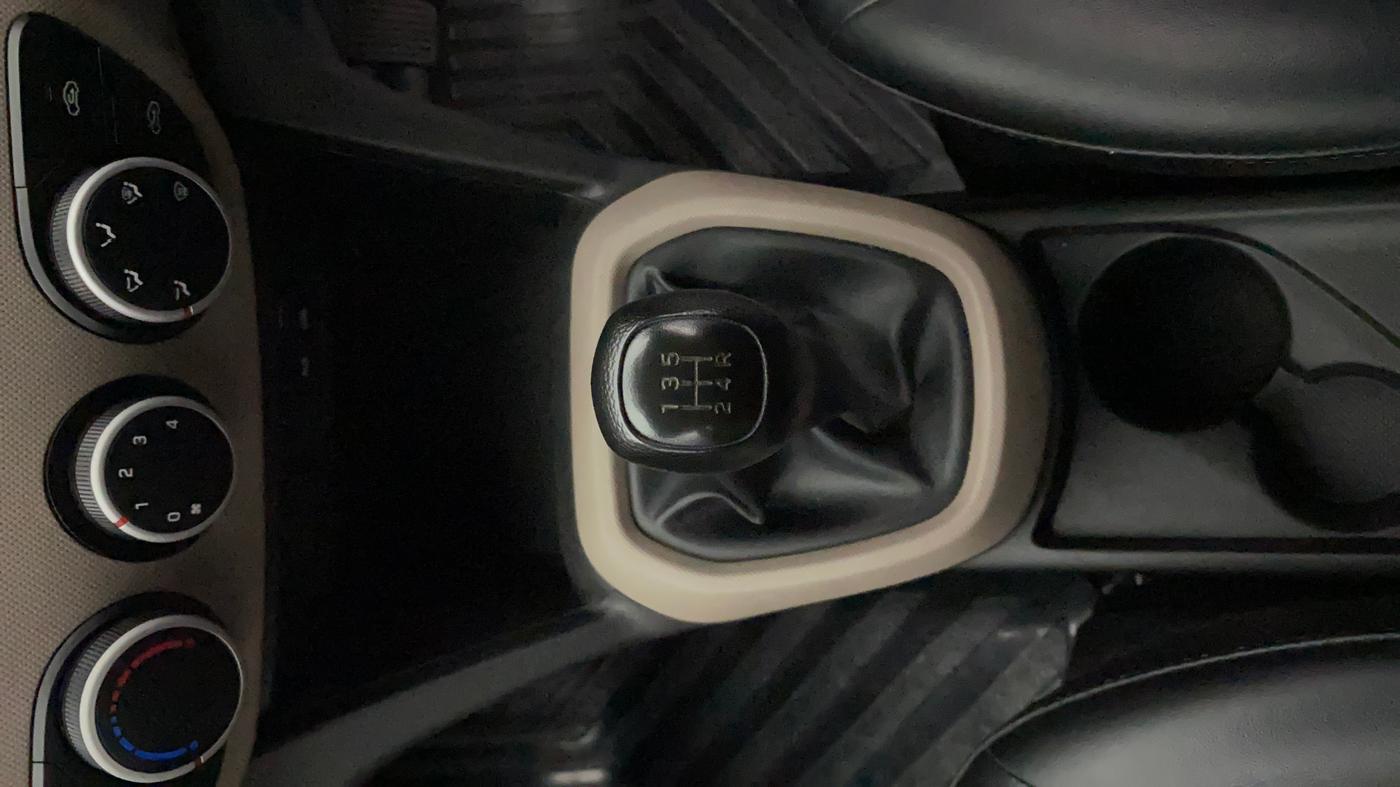 2019 Hyundai Grand i10 MAGNA 1.2 KAPPA VTVT, Petrol, Manual, 83,386 km, Gear Lever