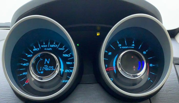 2017 Mahindra XUV500 W6 AT, Diesel, Automatic, 1,14,659 km, Odometer Image