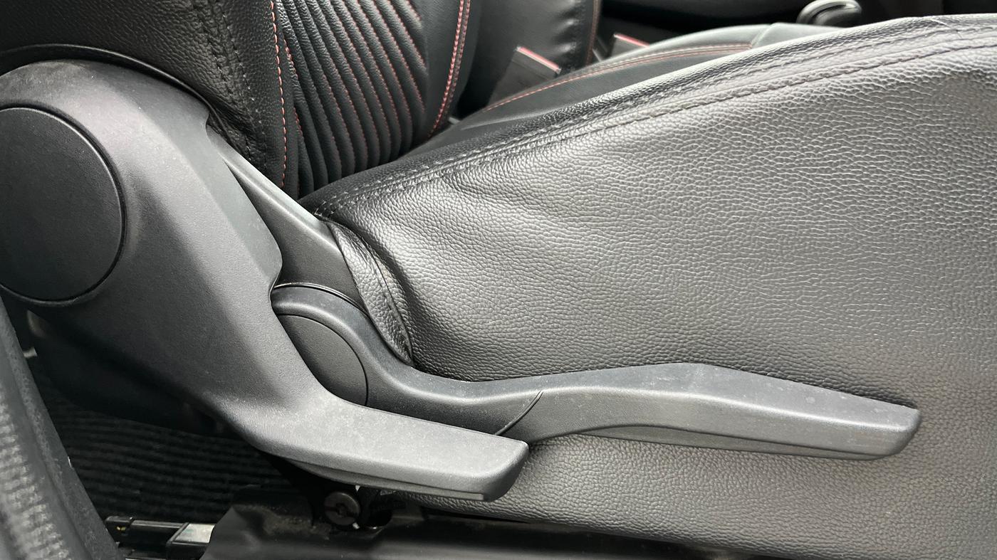 2020 Maruti Swift ZXI AMT, Petrol, Automatic, 22,328 km, Driver Side Adjustment Panel