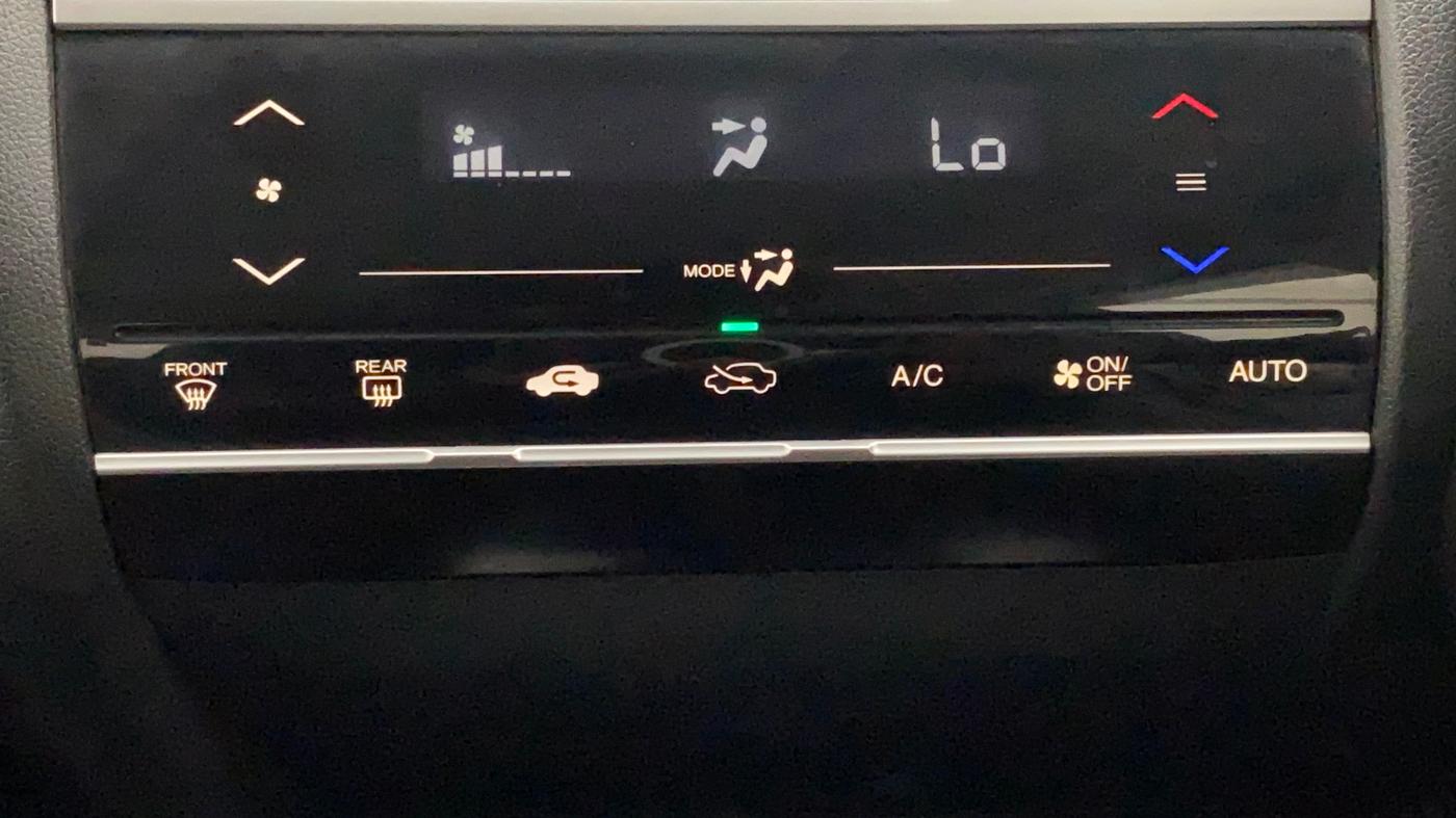 2020 Honda WR-V 1.2L I-VTEC VX MT, Petrol, Manual, 74,928 km, Automatic Climate Control