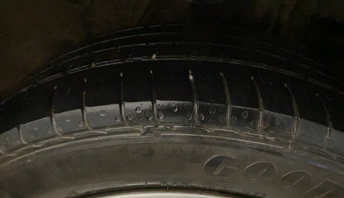 2022 Tata NEXON XM SUNROOF PETROL, Petrol, Manual, 63,215 km, Left Rear Tyre Tread