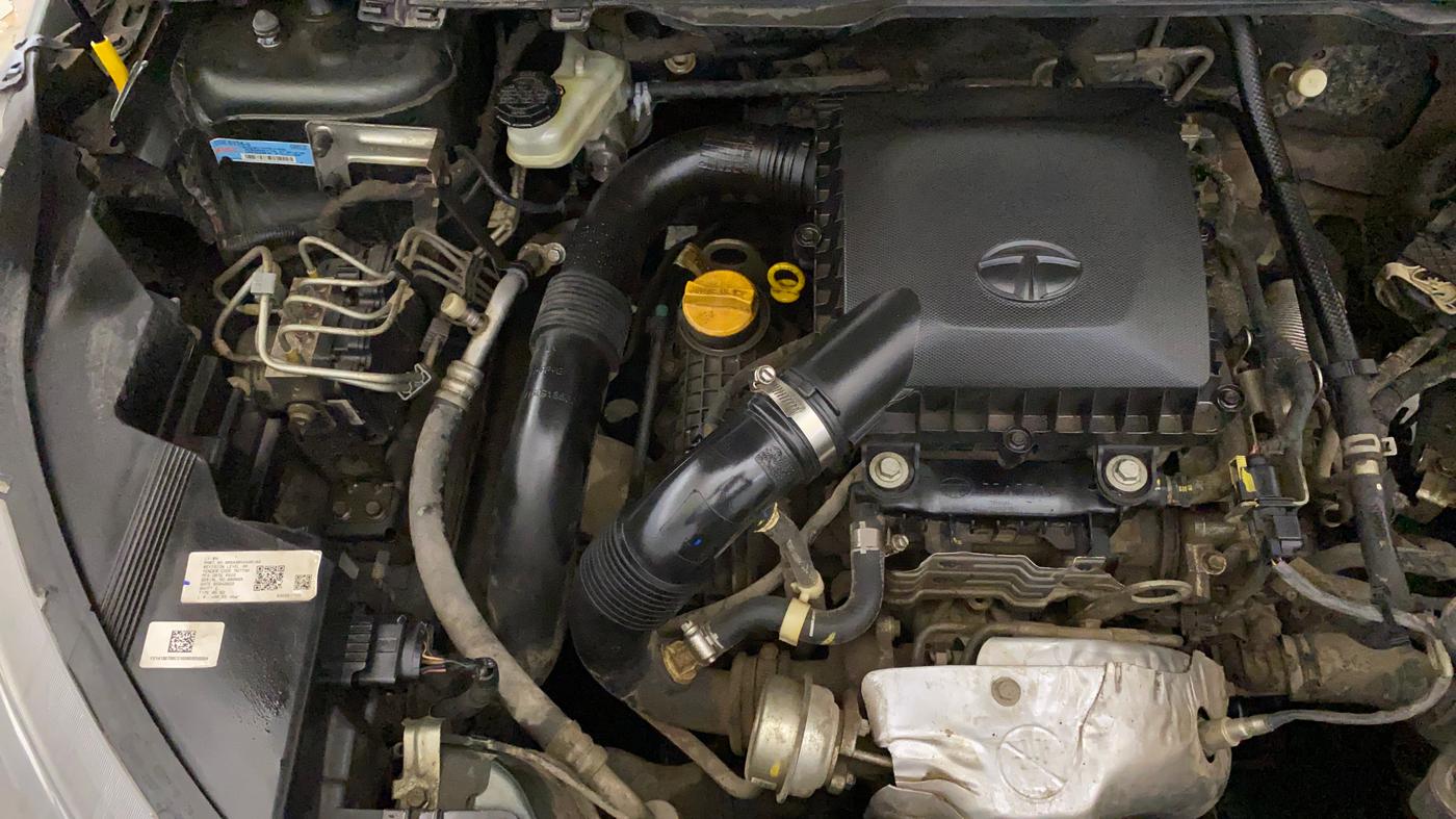 2022 Tata NEXON XM SUNROOF PETROL, Petrol, Manual, 75 km, Engine View - Right