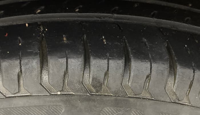 2021 Tata ALTROZ XM PETROL, Petrol, Manual, 53,015 km, Right Rear Tyre Tread