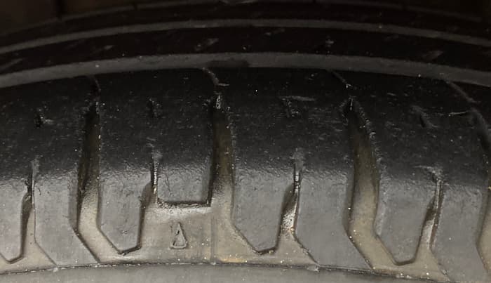 2021 Tata ALTROZ XM PETROL, Petrol, Manual, 53,015 km, Right Front Tyre Tread