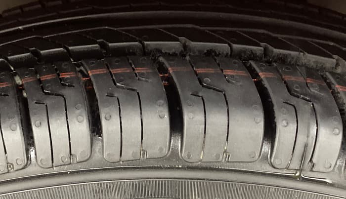 2021 Tata ALTROZ XM PETROL, Petrol, Manual, 53,015 km, Left Front Tyre Tread