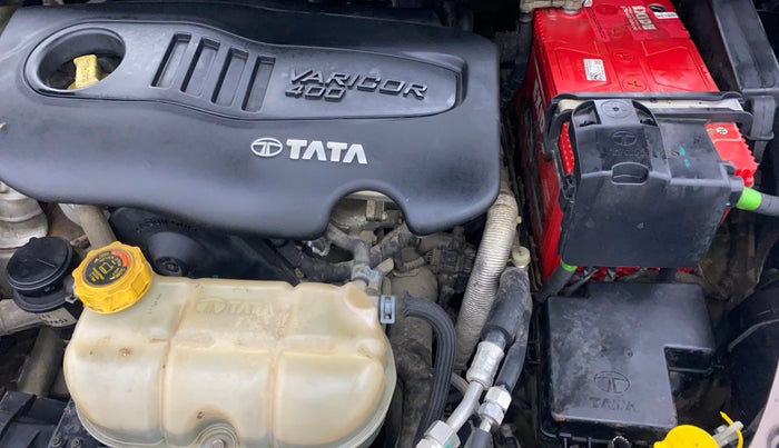 2018 Tata Hexa XMA 4X2 7 STR, Diesel, Automatic, 47,569 km, Engine View - Left