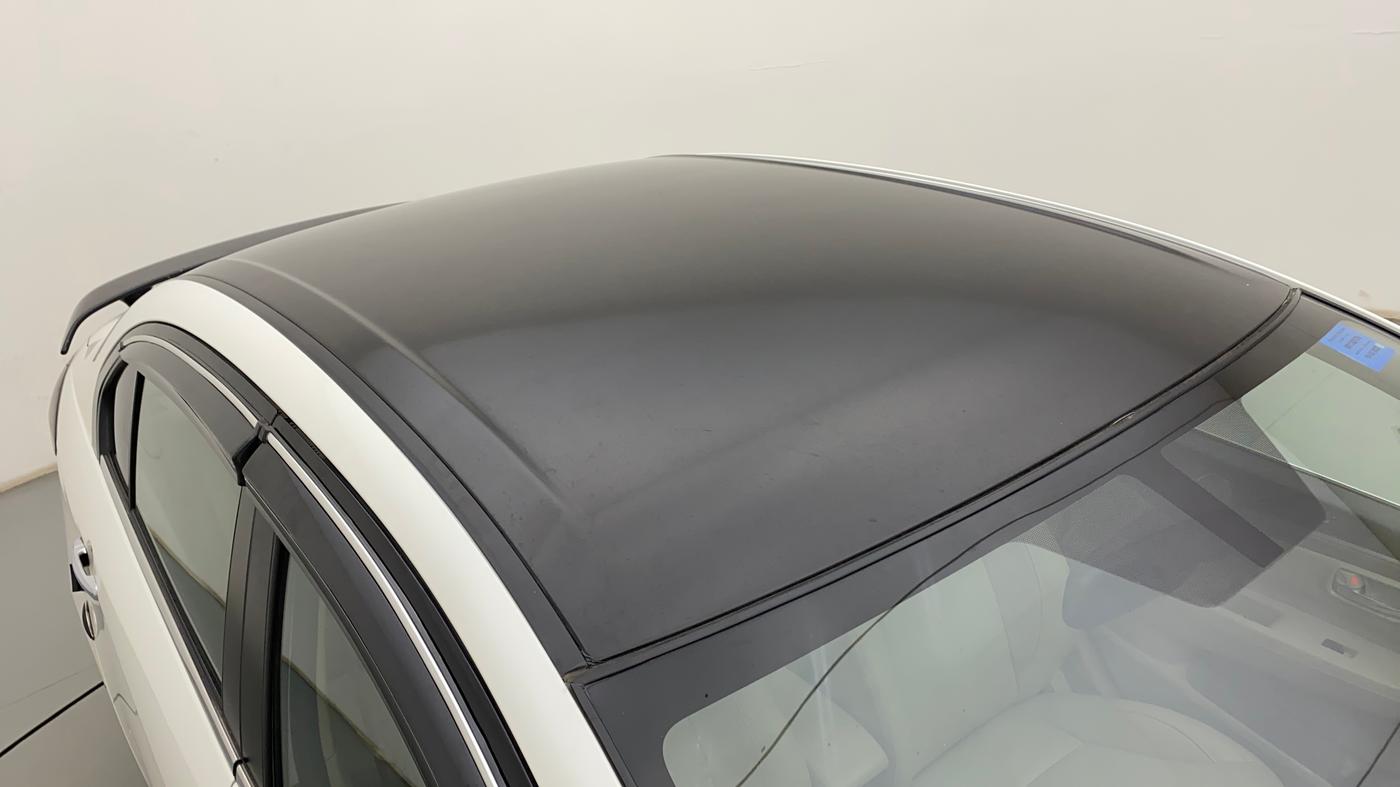 2022 Maruti Ciaz ALPHA  AT 1.5 SHVS PETROL, Petrol, Automatic, 32,780 km, Roof