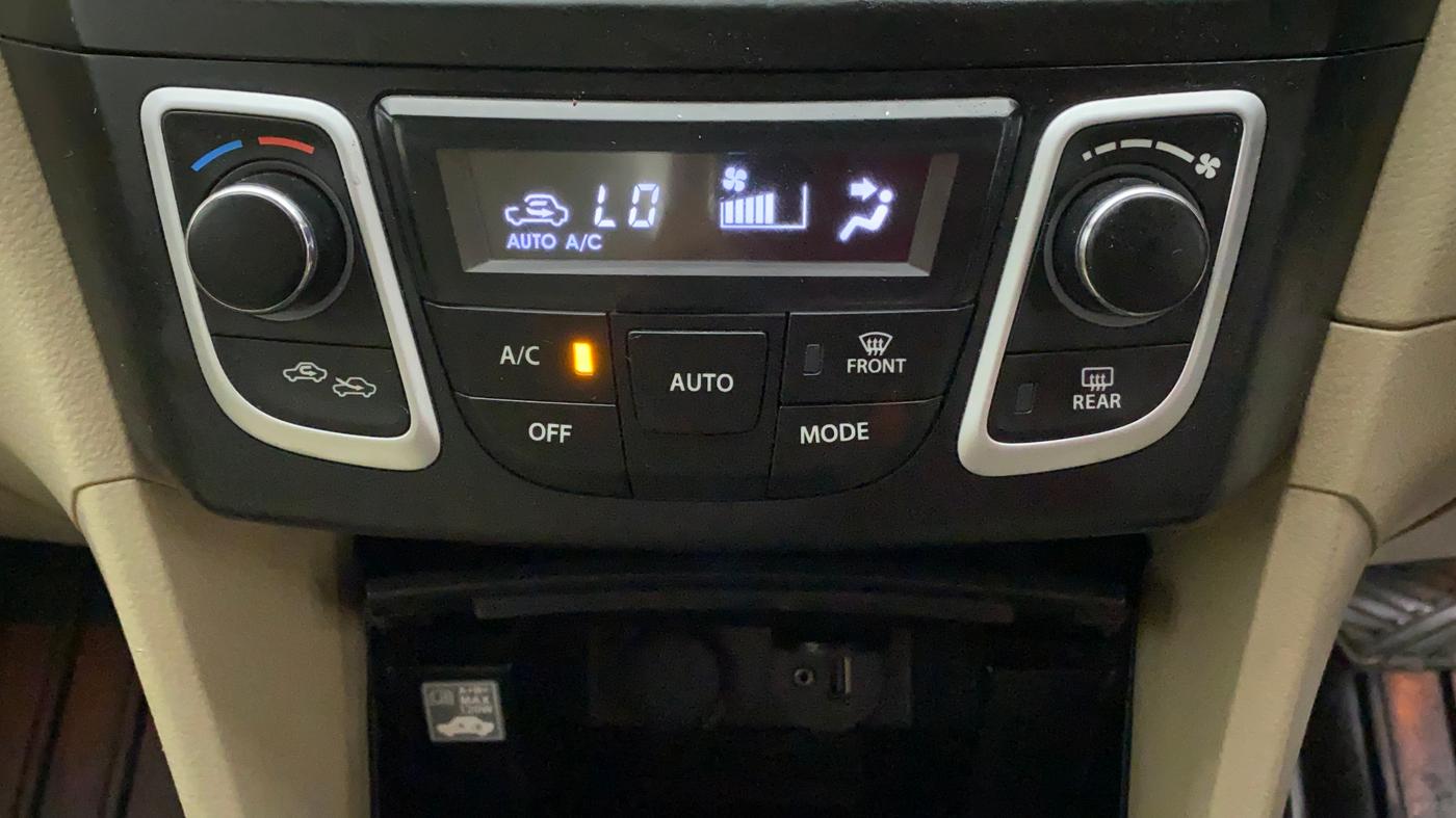 2022 Maruti Ciaz ALPHA  AT 1.5 SHVS PETROL, Petrol, Automatic, 32,780 km, Automatic Climate Control