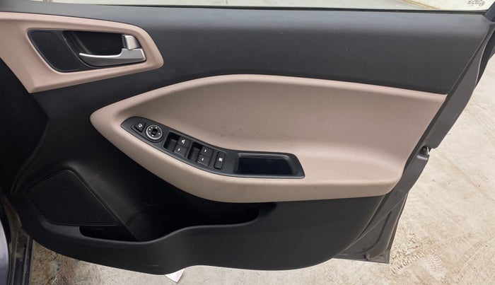 2019 Hyundai Elite i20 ASTA 1.2 (O), Petrol, Manual, 54,565 km, Driver Side Door Panels Control