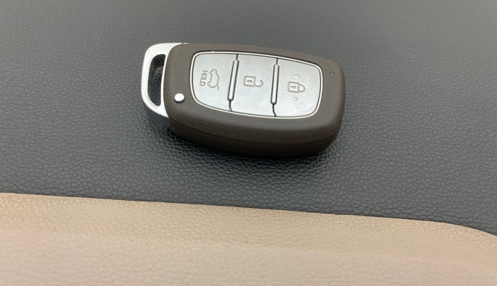 2019 Hyundai Elite i20 ASTA 1.2 (O), Petrol, Manual, 54,565 km, Key Close Up