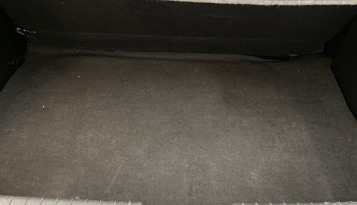 2019 Hyundai Elite i20 ASTA 1.2 (O), Petrol, Manual, 54,565 km, Boot Inside