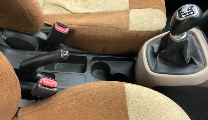 2019 Hyundai Grand i10 1.2 KAPPA SPORTZ (O), Petrol, Manual, 39,437 km, Gear Lever