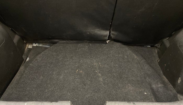 2017 Maruti Baleno ZETA PETROL 1.2, Petrol, Manual, 1,32,822 km, Boot Inside