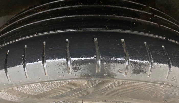 2017 Maruti Baleno ZETA PETROL 1.2, Petrol, Manual, 1,32,822 km, Left Rear Tyre Tread