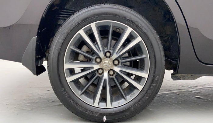 2018 Toyota Corolla Altis VL AT, Petrol, Automatic, 38,467 km, Right Rear Wheel