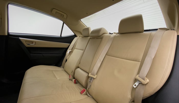2018 Toyota Corolla Altis VL AT, Petrol, Automatic, 38,467 km, Right Side Rear Door Cabin