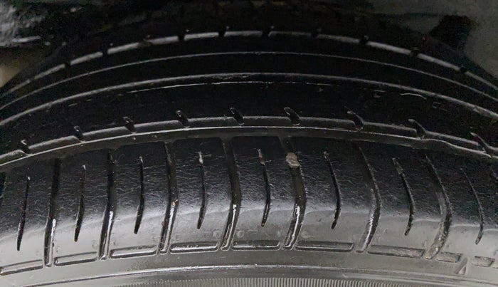2018 Toyota Corolla Altis VL AT, Petrol, Automatic, 38,467 km, Right Rear Tyre Tread