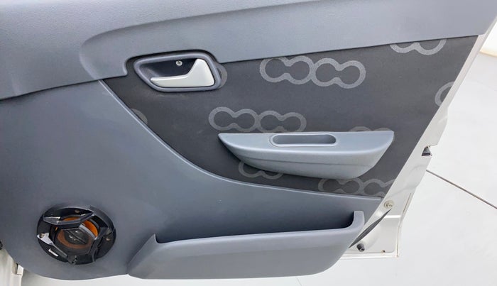 2015 Maruti Alto 800 LXI, Petrol, Manual, 60,459 km, Driver Side Door Panels Control