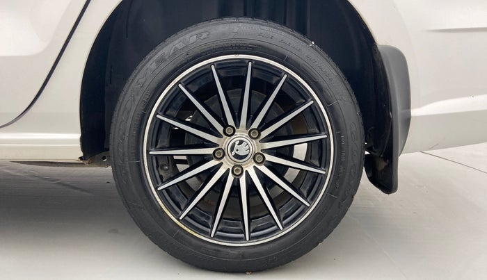 2020 Skoda Rapid ACTIVE 1.0 TSI, Petrol, Manual, 40,819 km, Left Rear Wheel