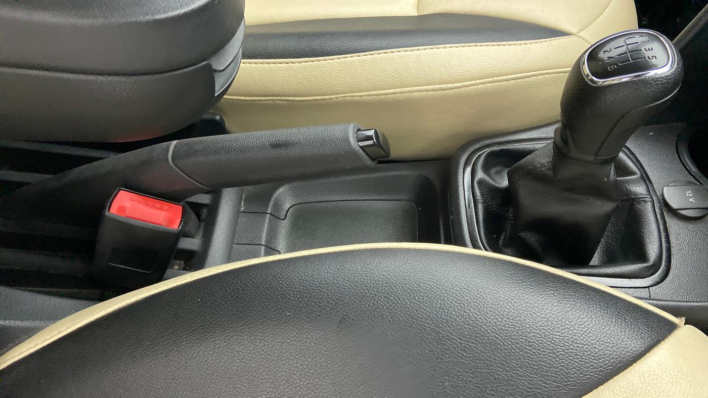 2020 Skoda Rapid ACTIVE 1.0 TSI, Petrol, Manual, 40,819 km, Gear Lever