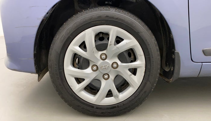 2017 Hyundai Grand i10 SPORTZ (O) 1.2 KAPPA VTVT, Petrol, Manual, 36,928 km, Left Front Wheel