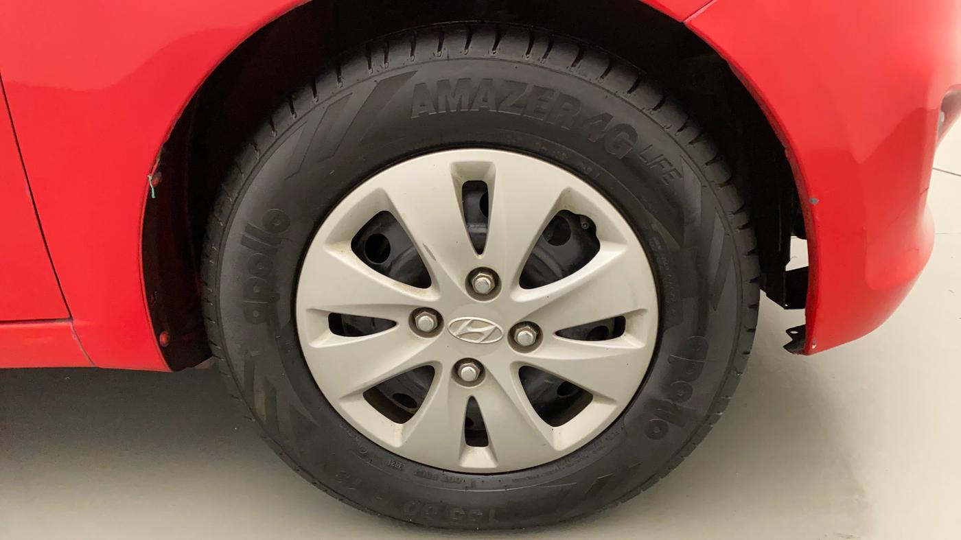 2011 Hyundai i10 SPORTZ 1.2, Petrol, Manual, 30,117 km, Right Front Wheel
