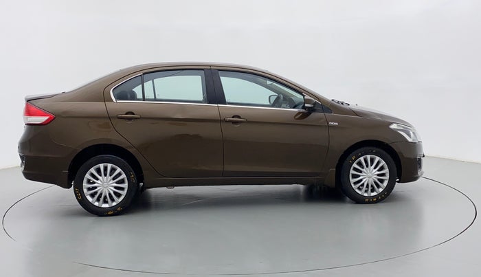 2016 Maruti Ciaz VDI+ SHVS, Diesel, Manual, 73,743 km, Right Side