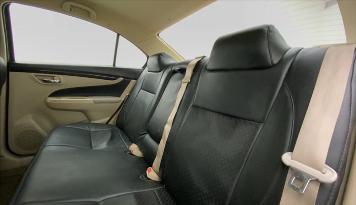 2016 Maruti Ciaz VDI+ SHVS, Diesel, Manual, 73,743 km, Right Side Rear Door Cabin