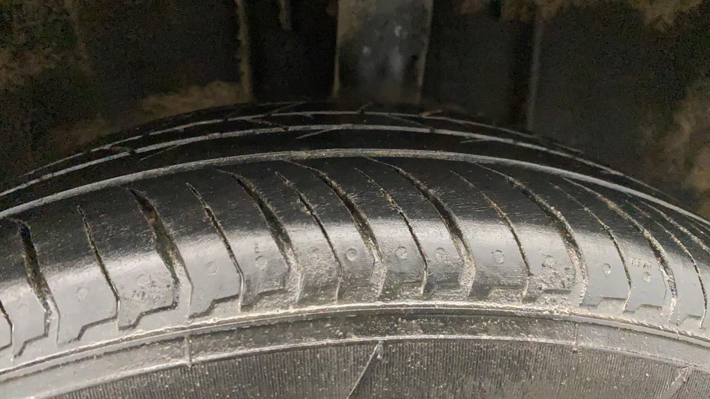 2022 Nissan MAGNITE XL, Petrol, Manual, 39,797 km, Left Rear Tyre Tread