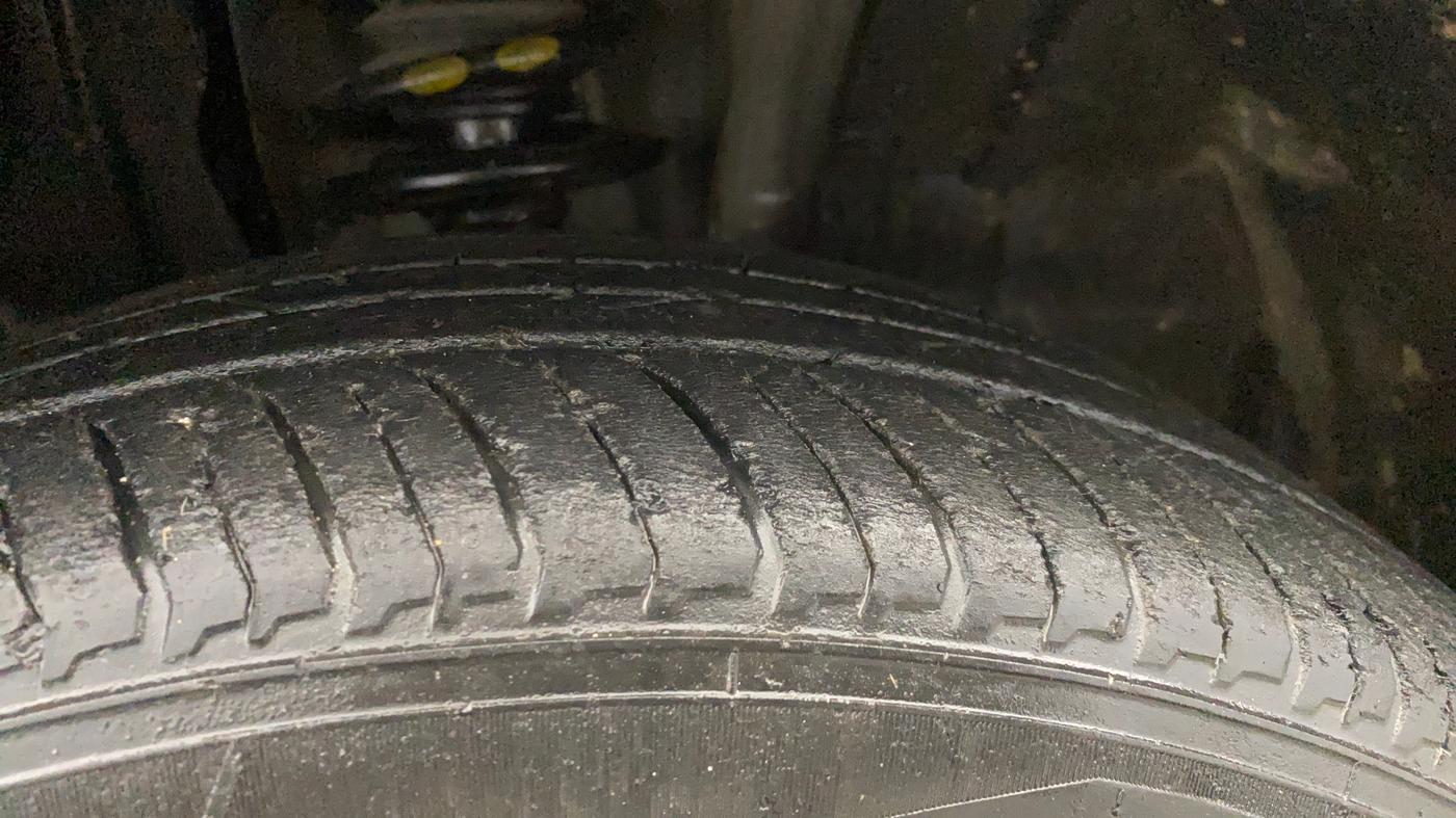 2022 Nissan MAGNITE XL, Petrol, Manual, 39,797 km, Right Front Tyre Tread