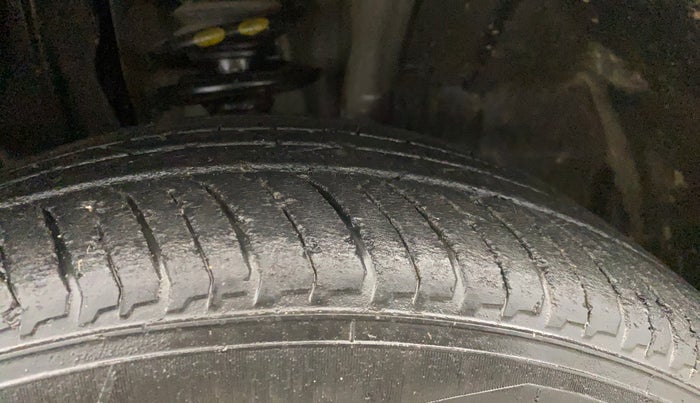 2022 Nissan MAGNITE XL, Petrol, Manual, 39,797 km, Right Front Tyre Tread