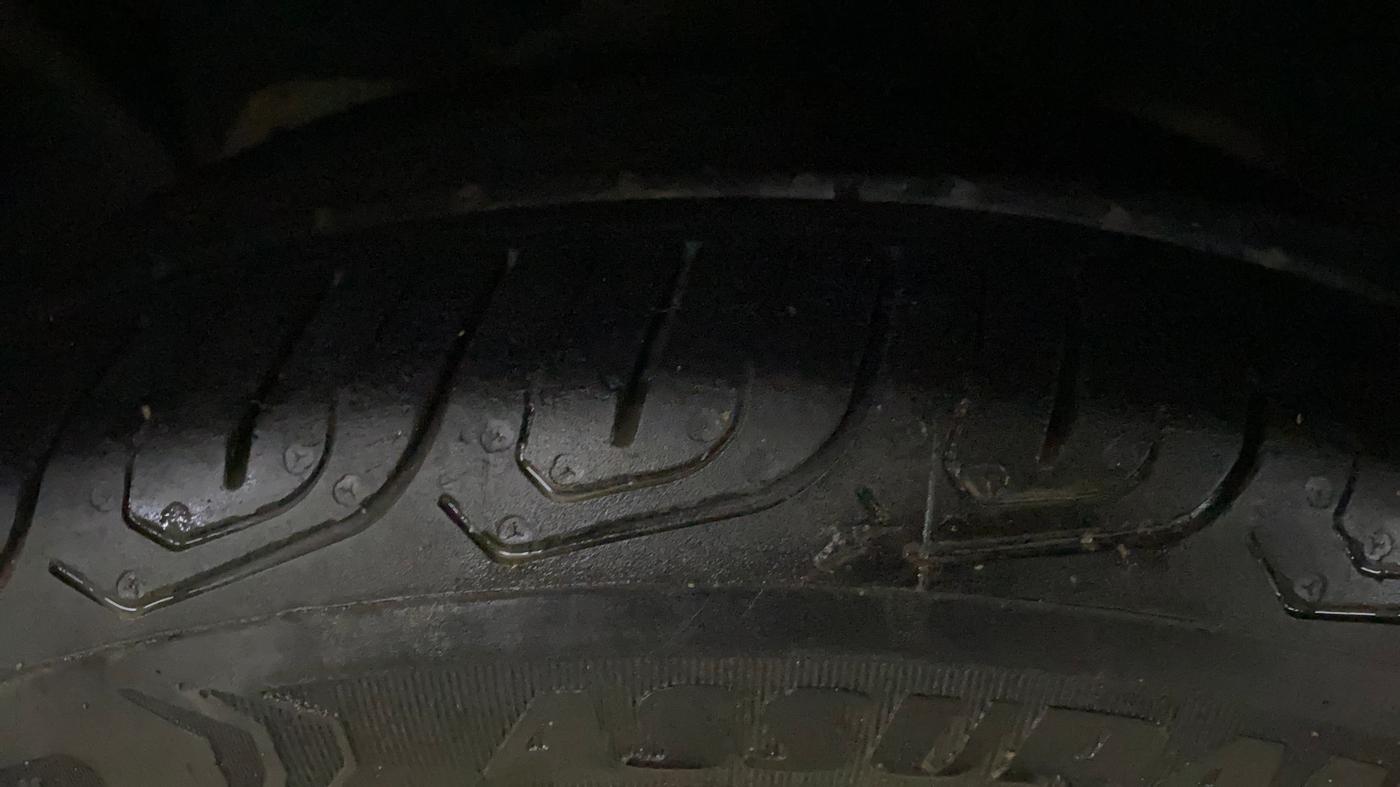 2018 Ford FREESTYLE TITANIUM 1.2 PETROL, Petrol, Manual, 73,353 km, Left Front Tyre Tread